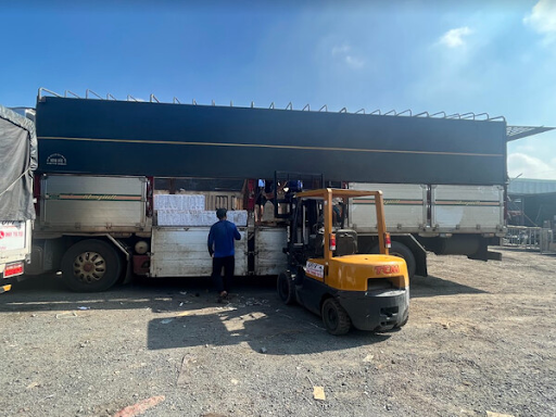 Thuê xe tải chở hàng TPHCM
