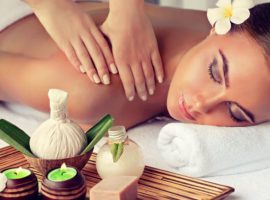 Massage là hình thức thư giãn phổ biến mà bất cứ các spa chăm sóc sức khỏe nào cũng có.